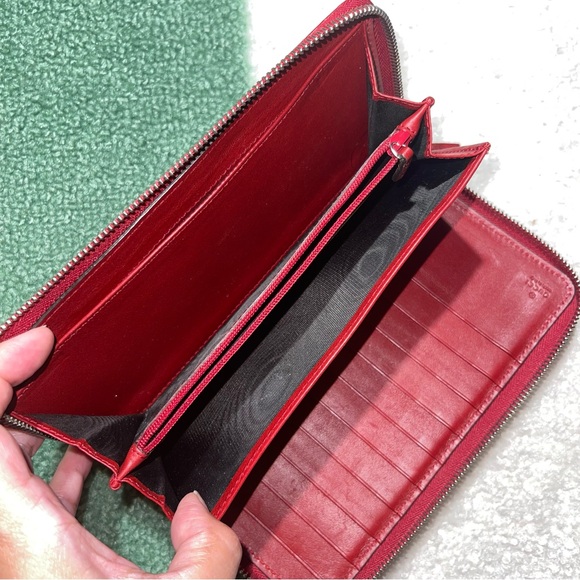 ♥️ Gucci XL Micro Guccissima Embossed Leather 16-Card Holder Zip Around Wallet - Picture 3 of 5